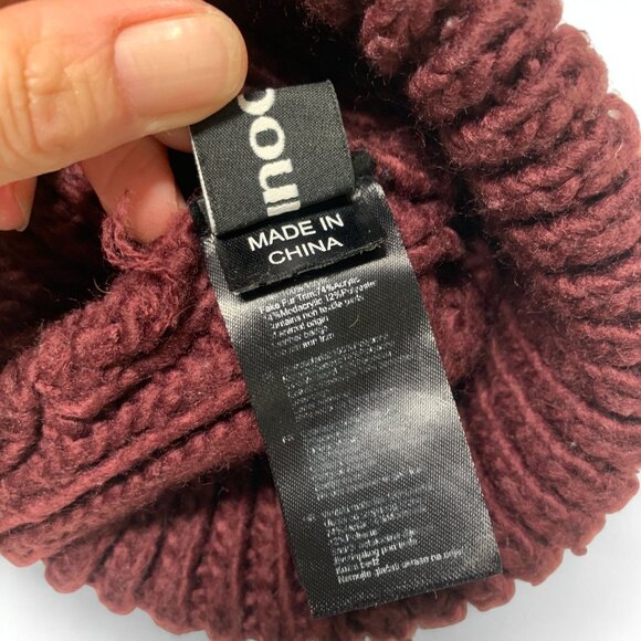 Barbour Cable Knit Hat With Faux Fur Pom-Pom Burgundy Red Acrylic Wool OS 8"x10" - Picture 4 of 8